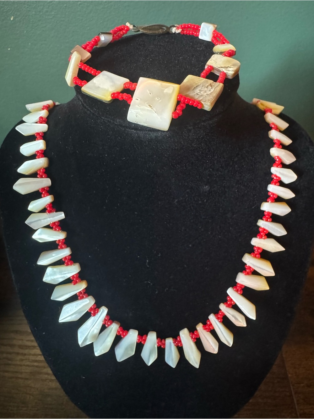 Vintage Art Deco Mother of Pearl Picket Collar Necklace and Matching Bracelet Se